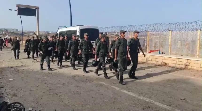 ركاب يحترقون بعد محاولات عبور سبتة