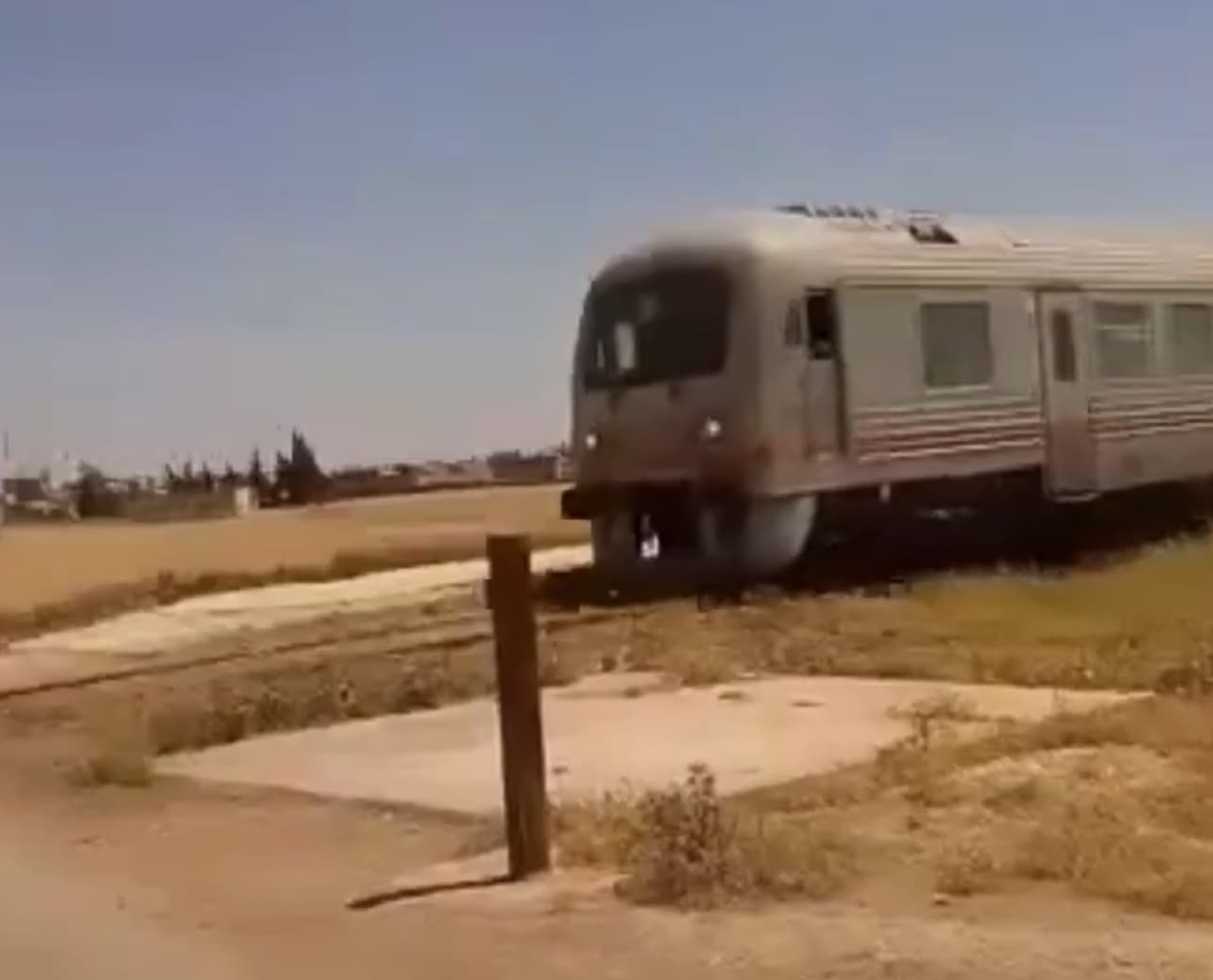 مرور أول قطار ركاب منذ 15 عاماً في ريف حلب