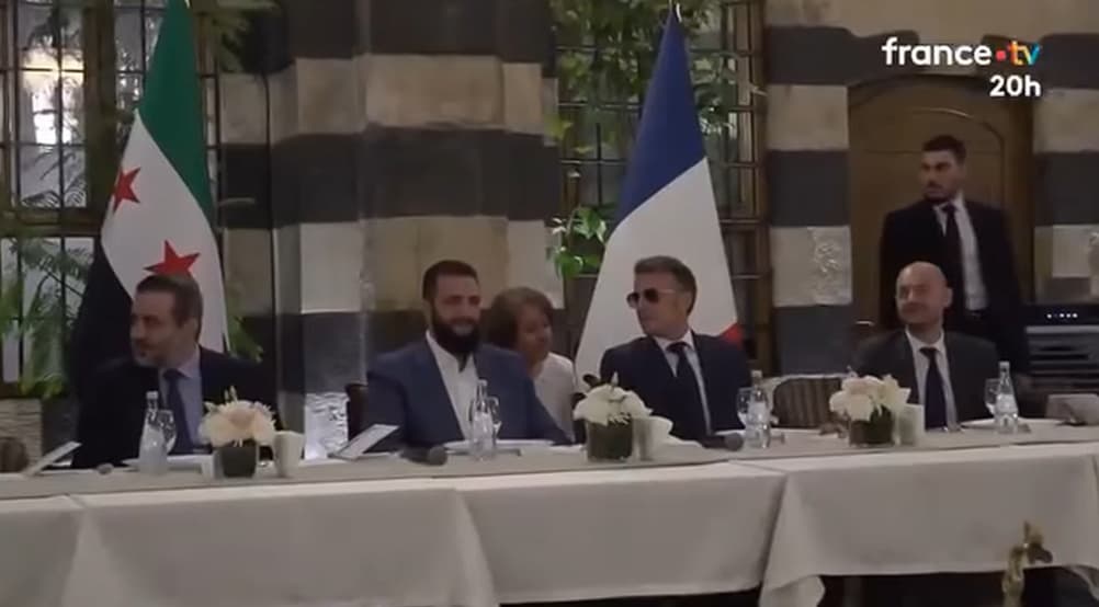 Sharia and Macron Meet at Damascus Restaurant and Visit Umayyad Mosque (Video)