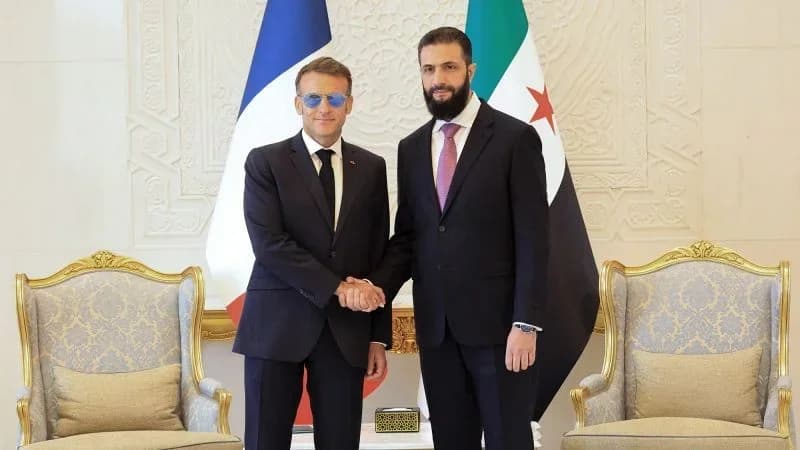 الشرع يشيد بشجاعة ماكرون بعد تفجيري دمشق ويؤكد أن استمرار الزيارة رسالة دعم لسوريا