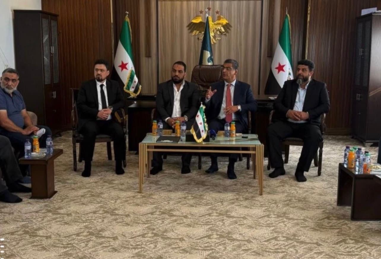 محافظ درعا والسفير اللبناني يطمئنان على مصابي حادث حافلة المعتمرين ونقل الجثامين إلى الحدود