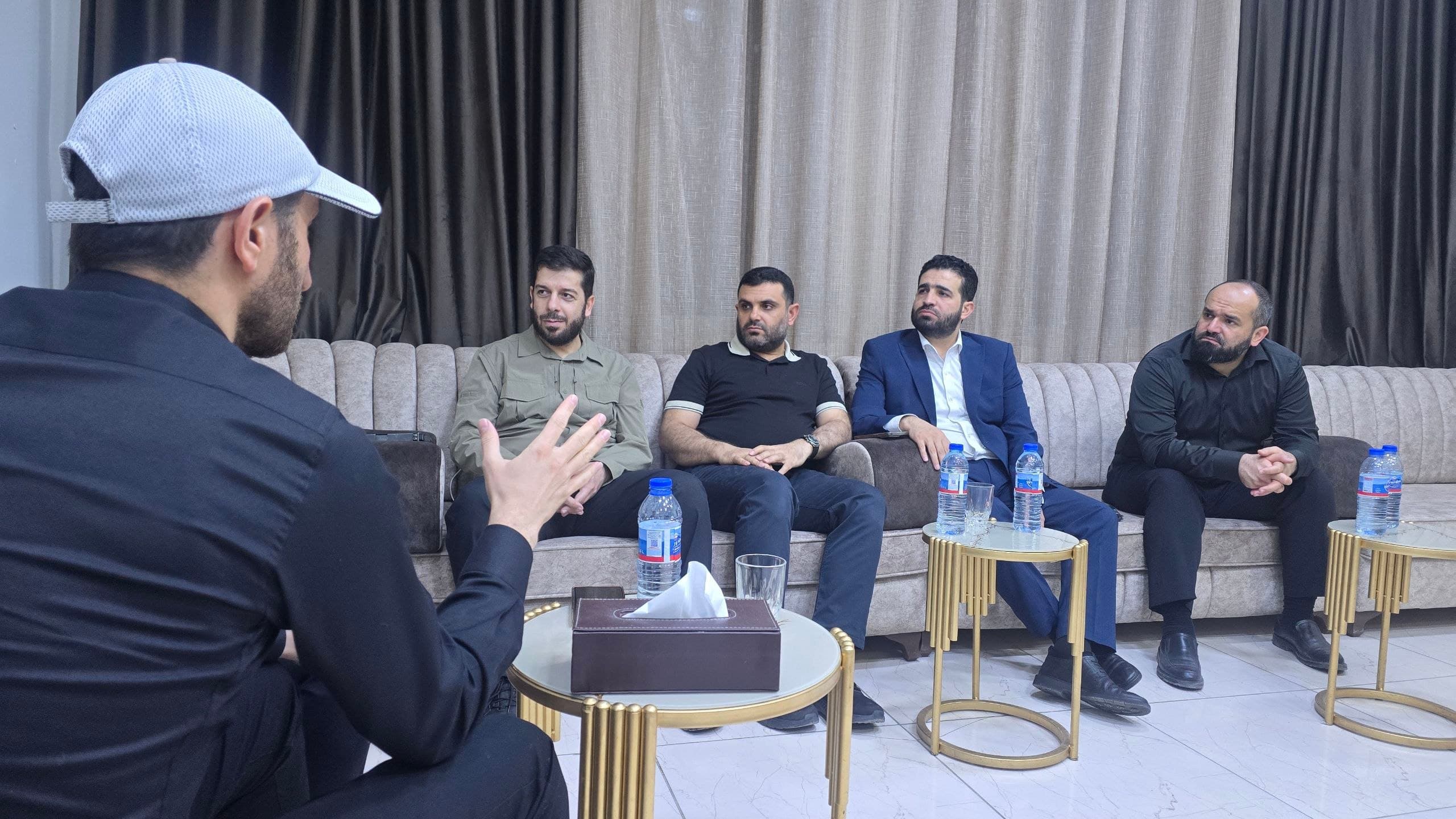 قوى الأمن الداخلي تعلن اعتقال خلية تفجيرات دمشق ووقف 30 مشتبهاً في حي عش الورور