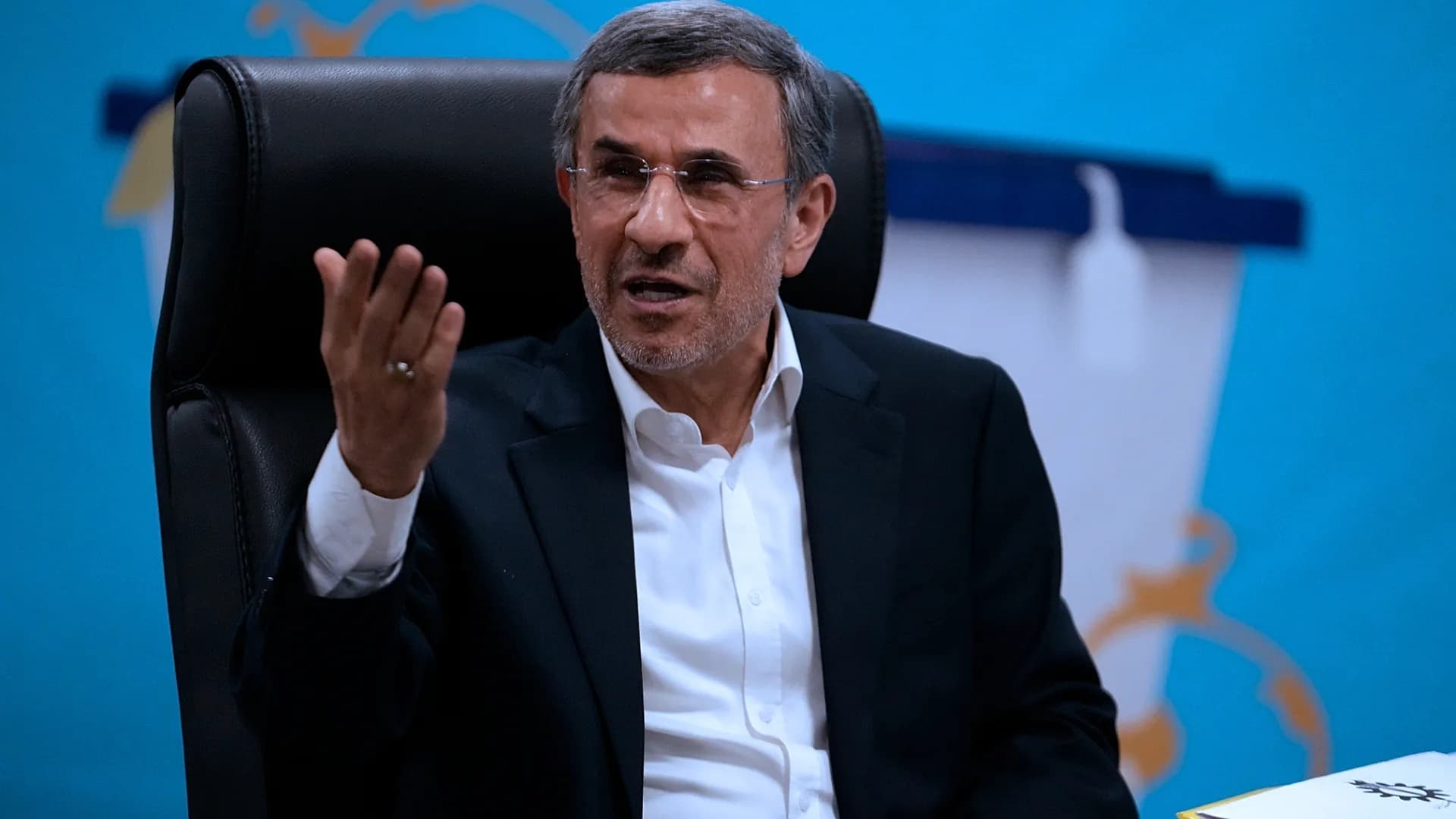 تحليل إسرائيلي: هل فشلت خطة الموساد الخاصة بأحمدي نجاد أم أن ترامب أطاح بها؟