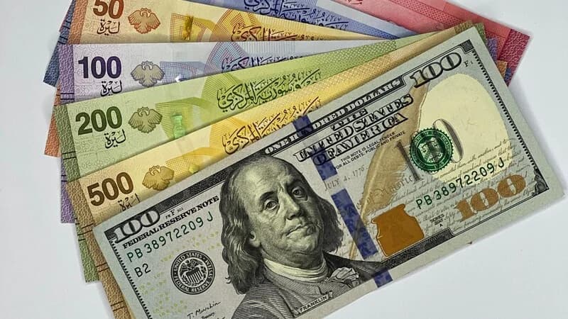 مراجعة أسعار الدولار واليورو والذهب في الليرة السورية الخميس