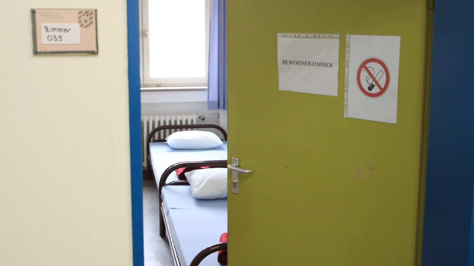Bavaria trims Syrian asylum shelters