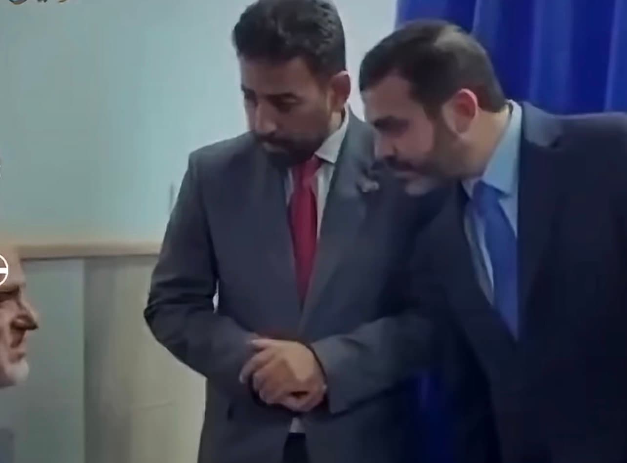 وزير الصحة يزور مستشفيات اللاذقية ويكتشف مخالفة التدخين