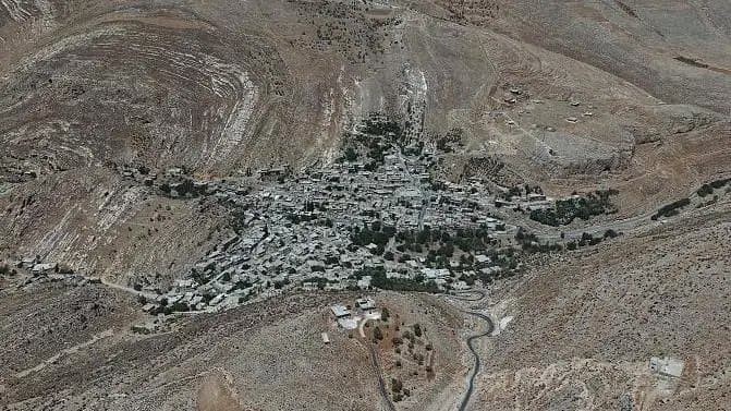 Israeli airstrike hits vehicle in Rif Dimashq
