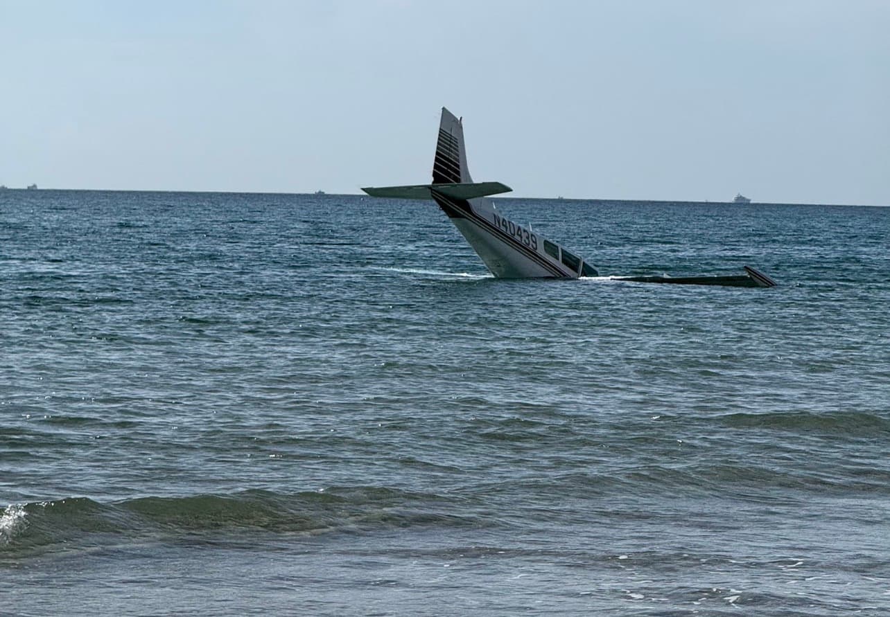 Young pilot lands plane in Florida waters safely
