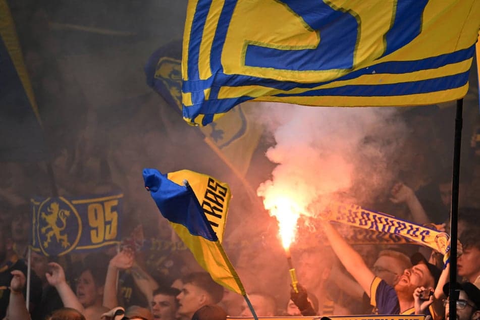 Clashes at Hertha vs Braunschweig injure six