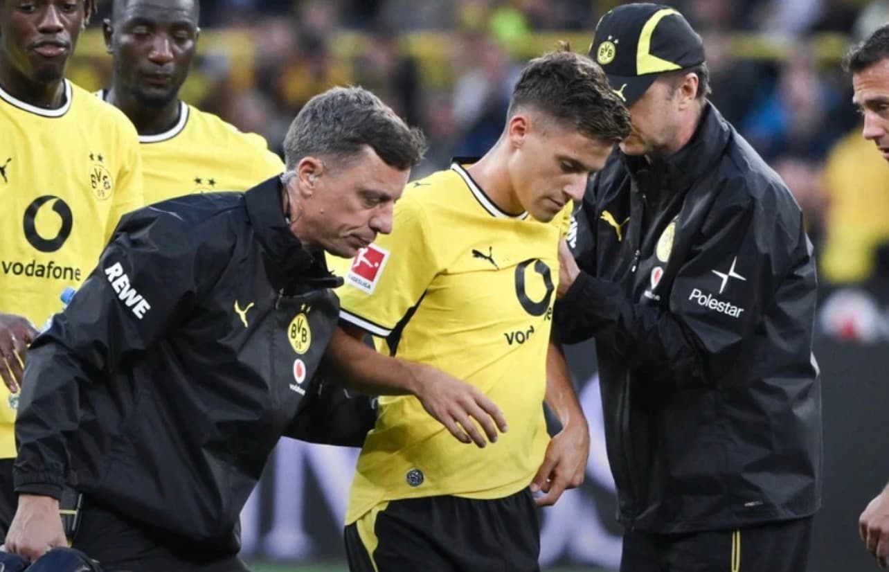 Dortmund's Konstanteliás sidelined long-term