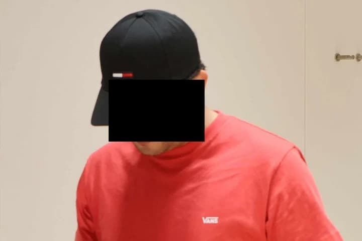 Syrian man assaults at Dresden tram stop