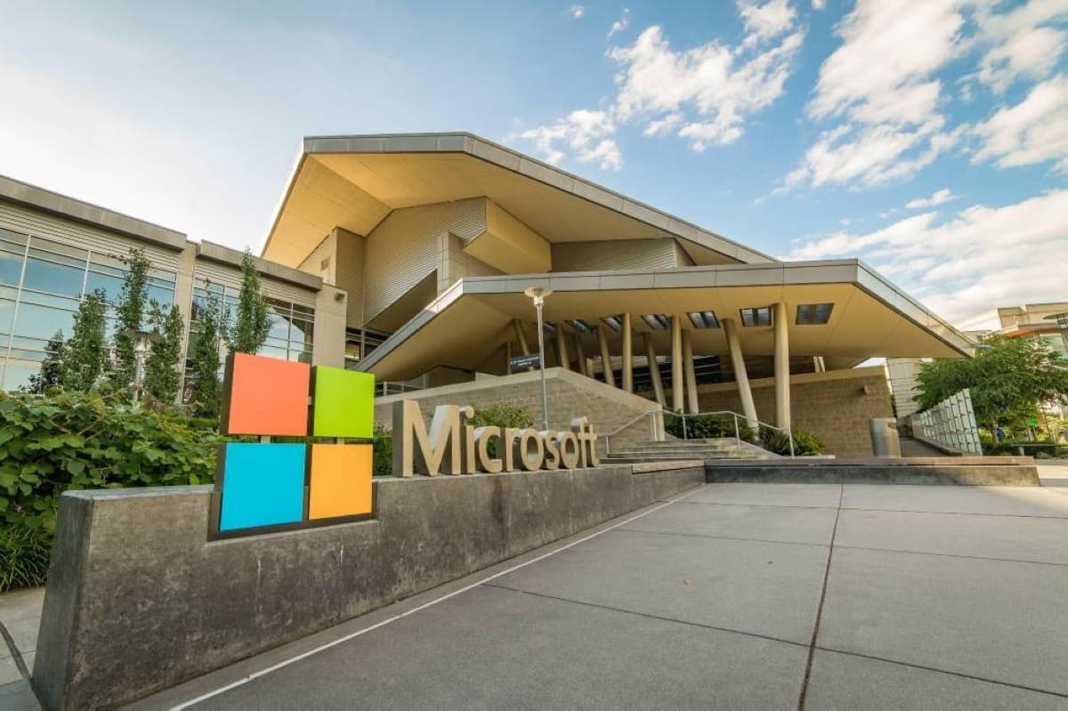 Microsoft employee compensation details