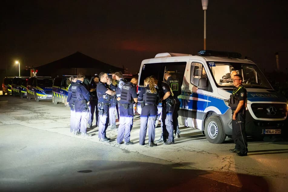 Power plant near Cologne hit by explosions
