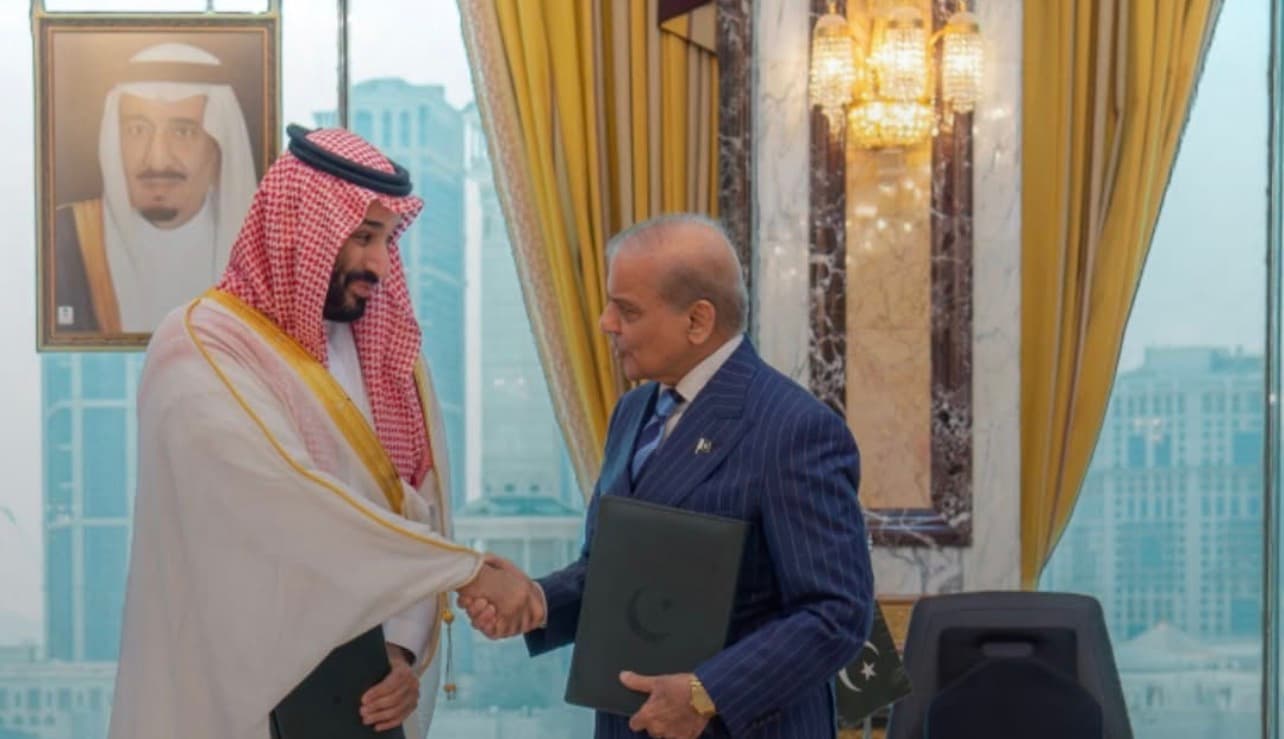 Pakistan Alerts Houthis Over Saudi Attacks