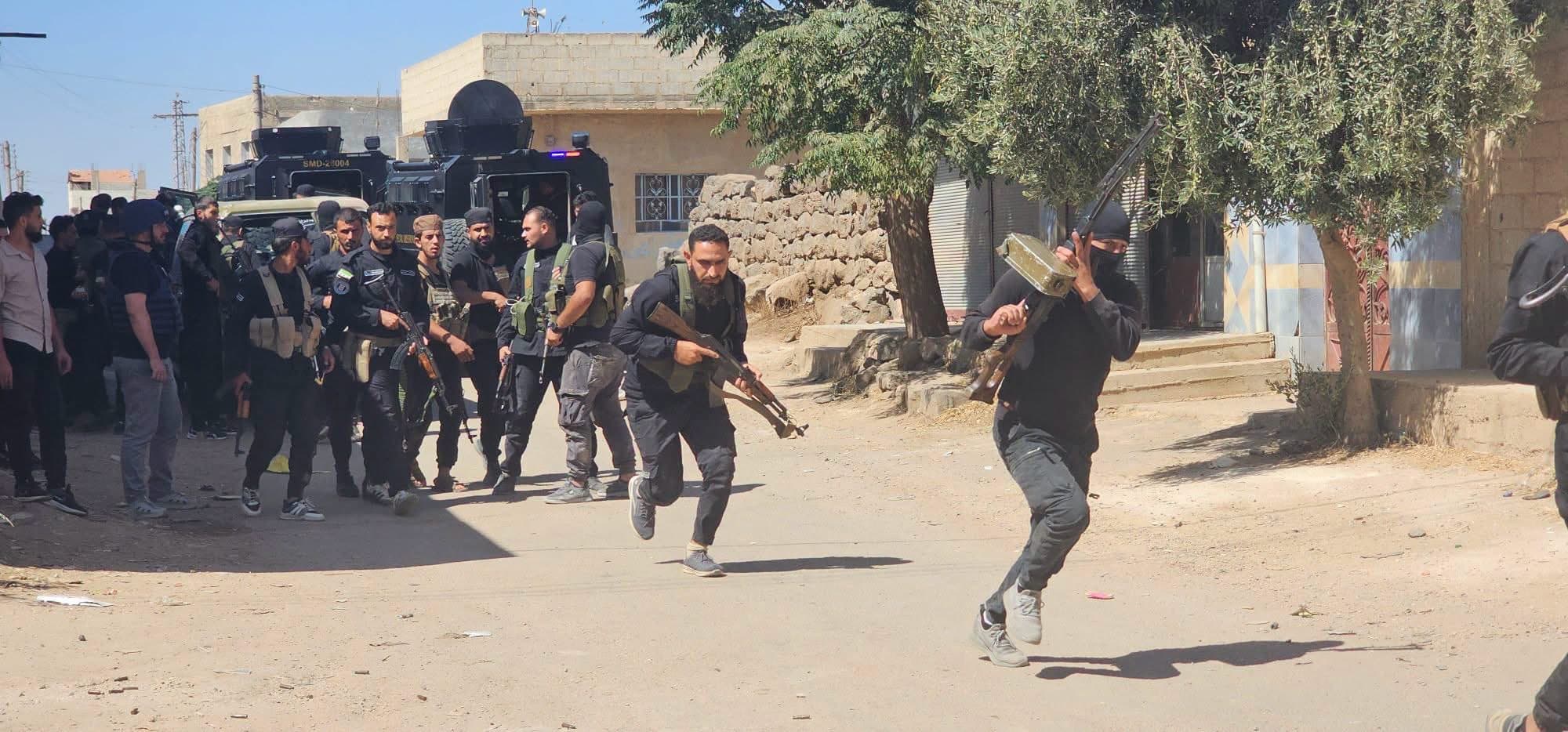الأمن يفكك خلايا ويدعو 5 مطلوبين