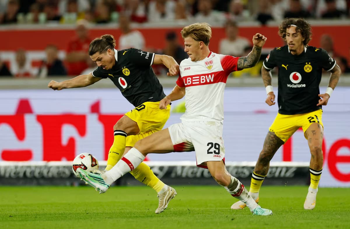Dortmund Top on German League