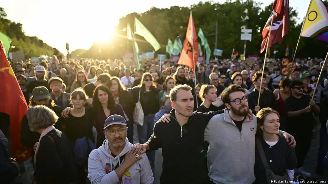 Deutsche Welle: Turks in Germany and the growth of the Alternative movement