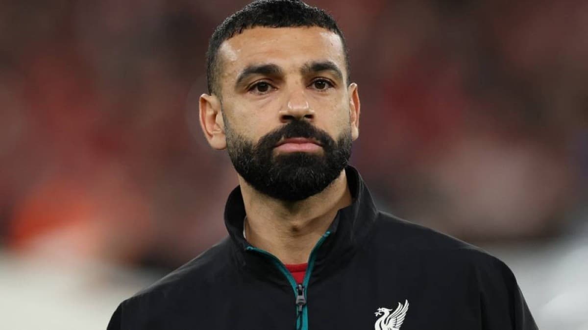 محمد صلاح يُوقف قيادته 6 أشهر
