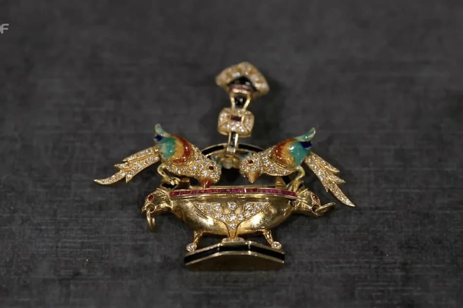 Inherited Turkish jewelry sold for 4,000 euros