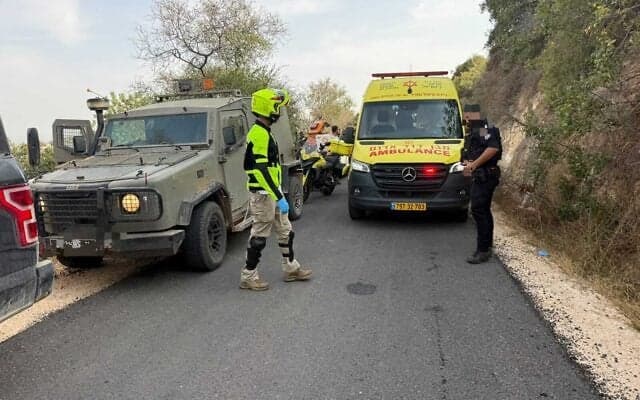 إسرائيل: مقتل طالب وإصابة 19 بانفجار ذخيرة في رحلة مدرسية