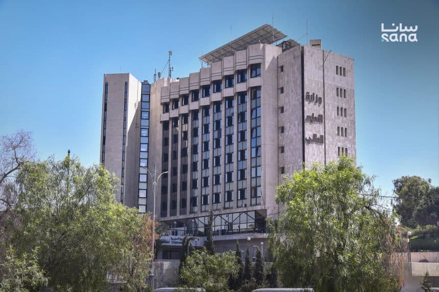 قرار قريب بشأن جامعات الشمال السوري