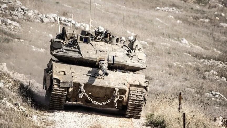 Israeli forces detain three Syrian shepherds in Quneitra