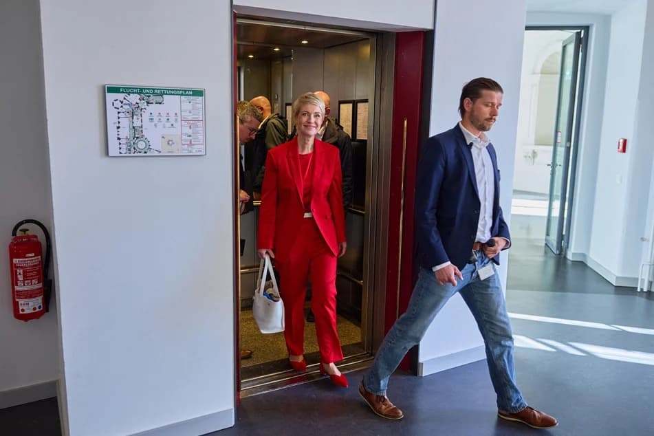 German parties start talks after AFD win