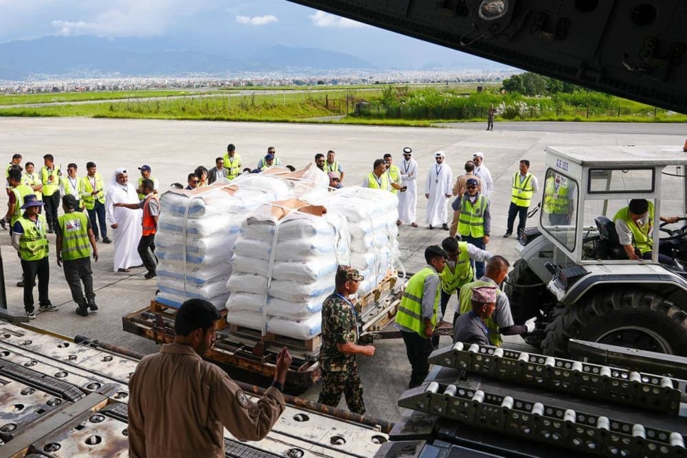Qatari aid flight arrives