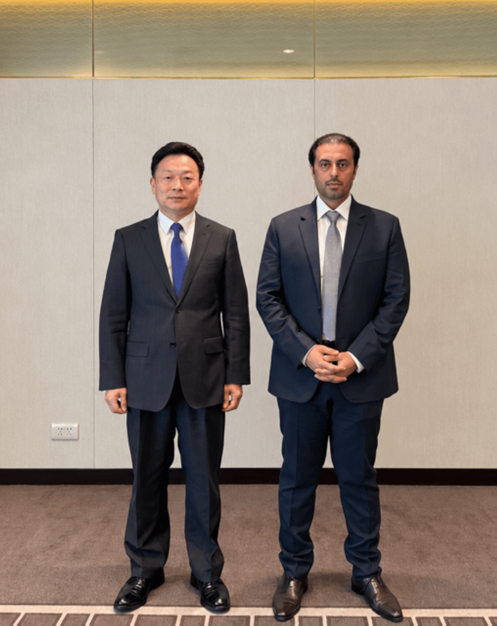 Municipal Minister Meets Chinese Firm Representatives