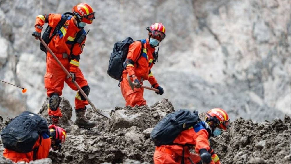 Six Dead and Nine Missing in Jiangxi Landslides