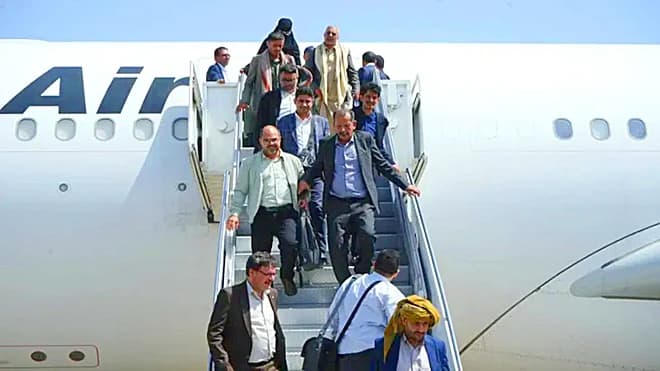 Sana'a Announces Continuation of Direct Flight Route with Iran