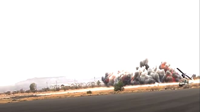 الجيش اليمني يعلن تفاصيل استهدافه مدرج مطار صنعاء