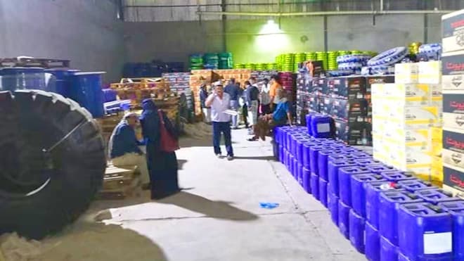 نيابة لحج تحقق في غش تجاري وتغلق المستودع