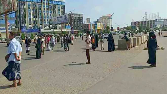 أزمة الغاز تعطل النقل في عدن