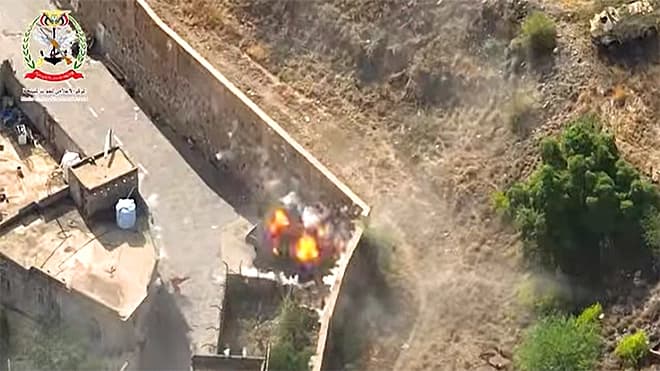 Sana'a's strikes hit reinforcements to Al-Dhale and Taiz