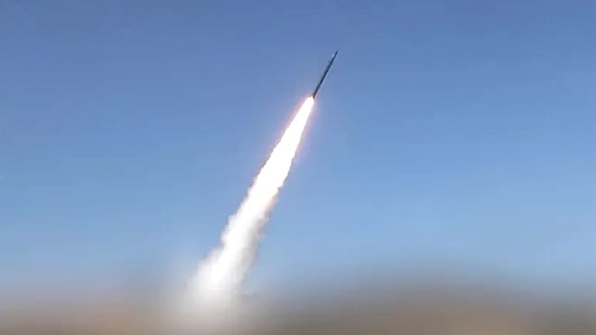 Houthi shelling hits Al-Mokha city and port