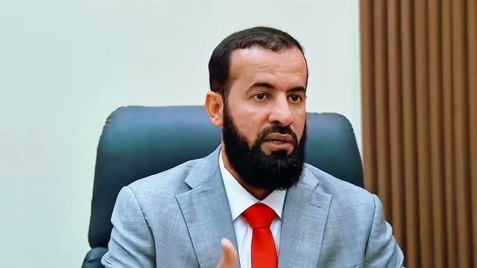 محافظ أبين يتعهد بالقضاء على احتكار الغاز والسوق السوداء