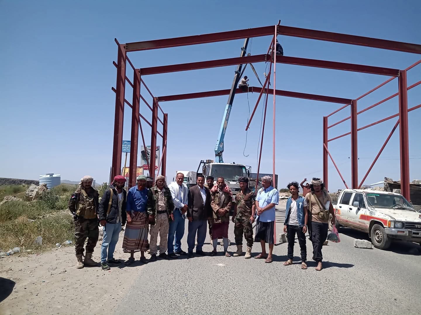 Houthi shelling injures victims at Yafa customs