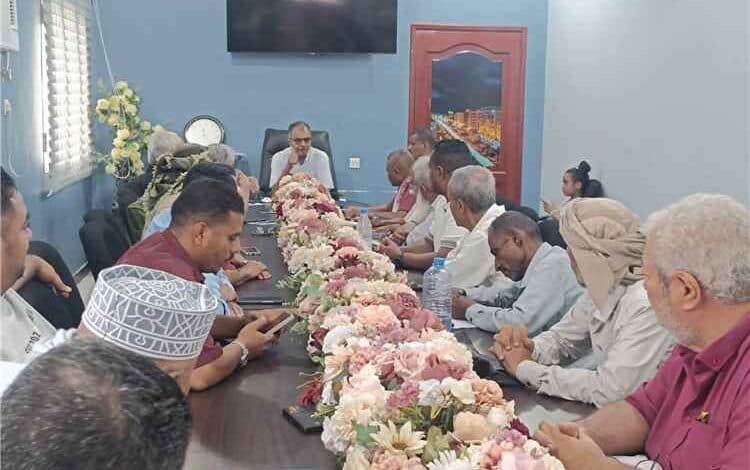 مناقشة ملفات خدمية في المعلا