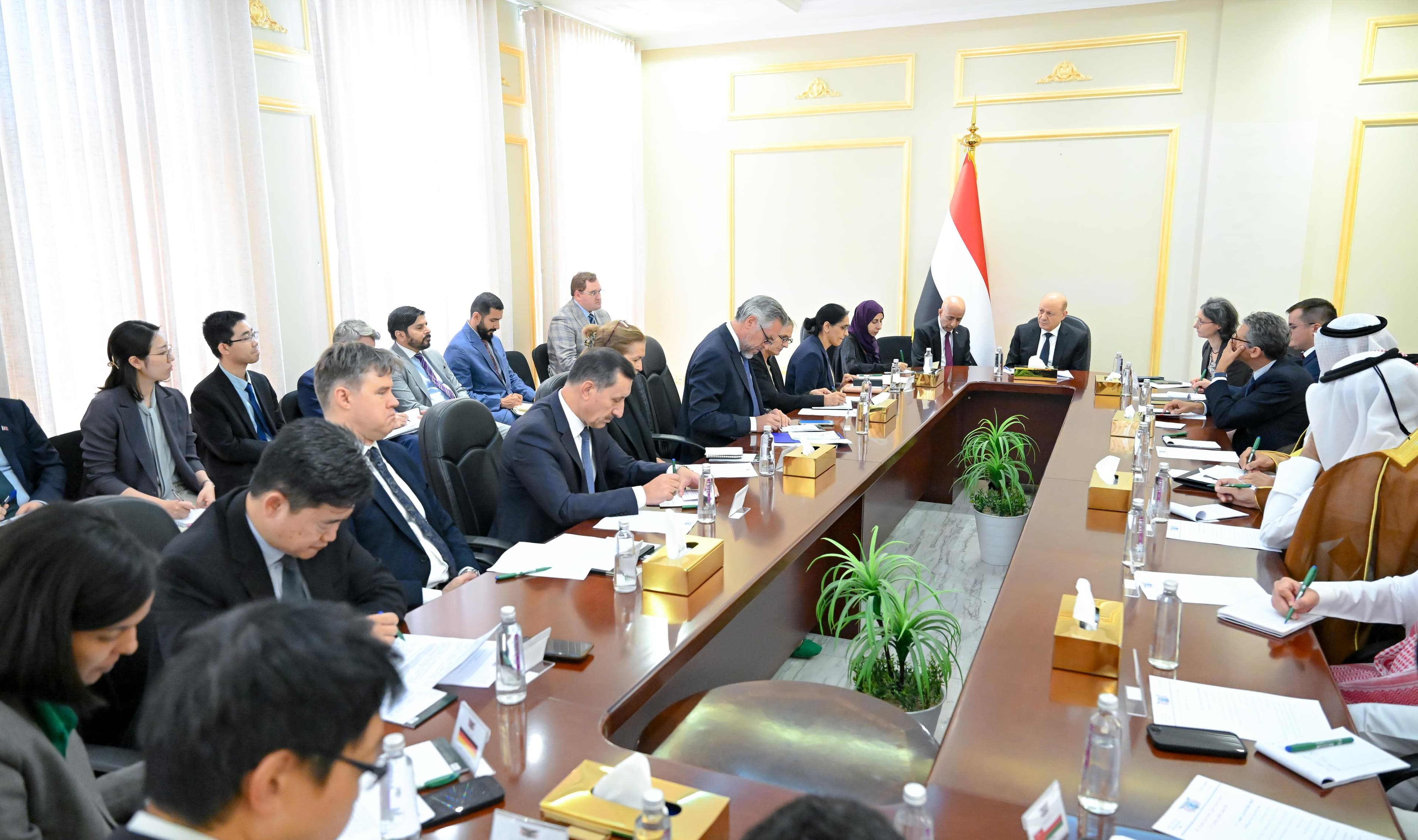 Leadership Council chairman briefs supporting ambassadors