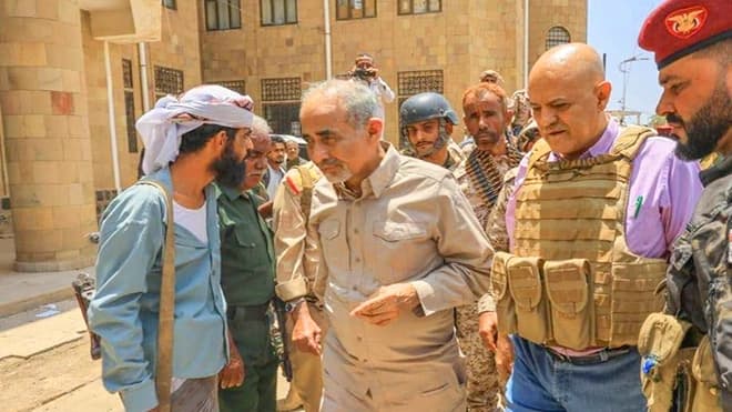 الفريق الصبيحي يراقب أوضاع تعز