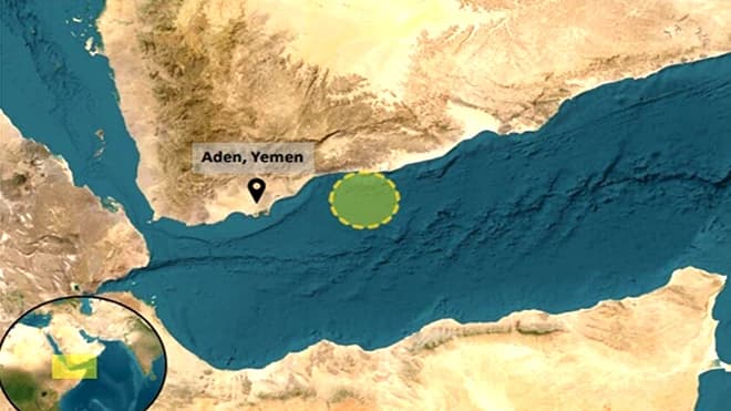 زورق يهاجم ناقلة نفط في شرق عدن