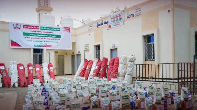 درع الوطن يوفر إيواءات للنازحين في تعز ولحج