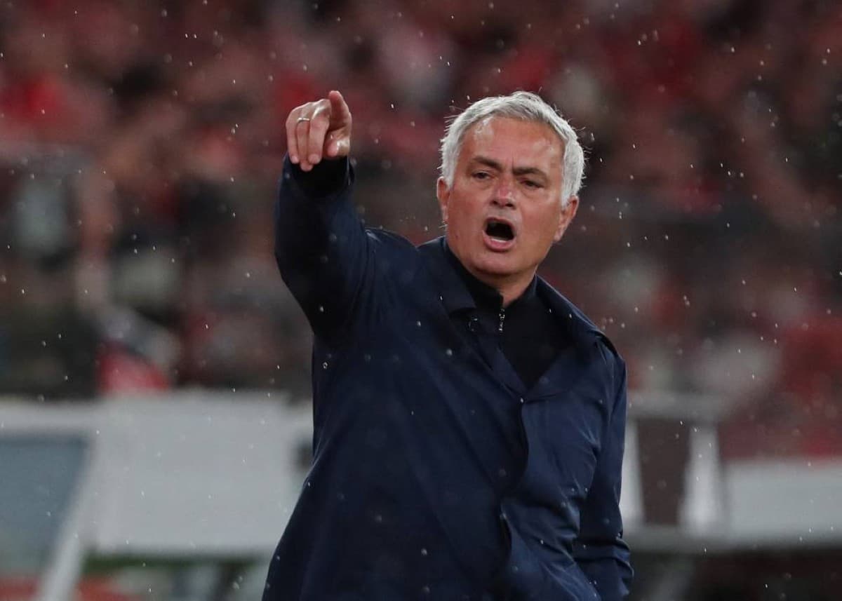 محكمة حقوق الإنسان توقف قضائية بين مورينيو والاتحاد التركي