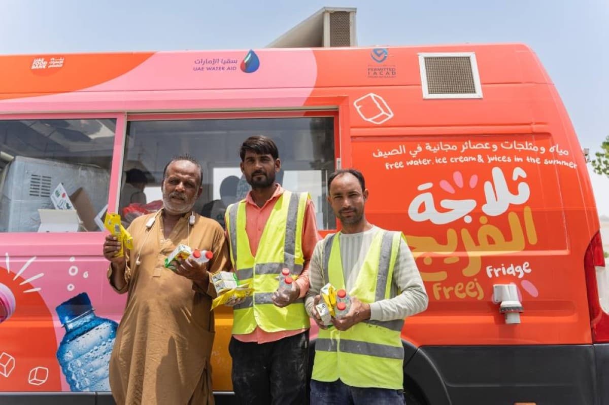 Al-Fareej Refrigerator cools workers with a million drinks