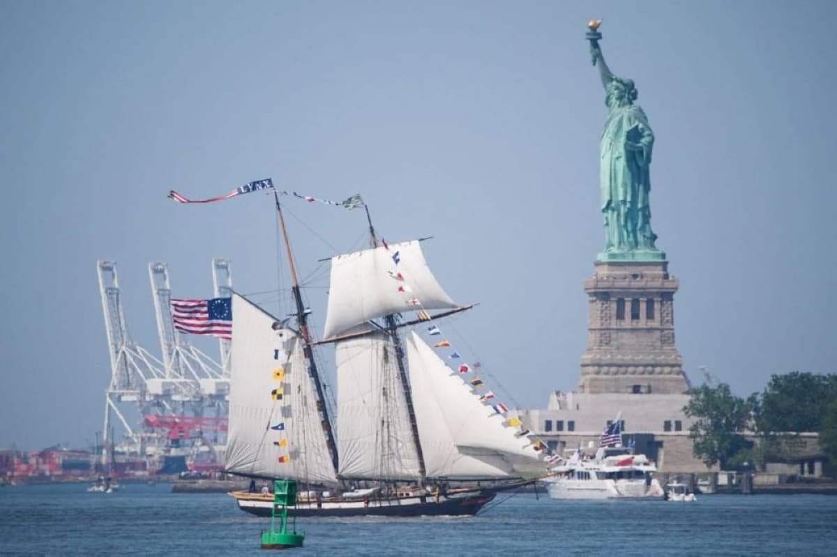 Boat pulled from Independence event over politics