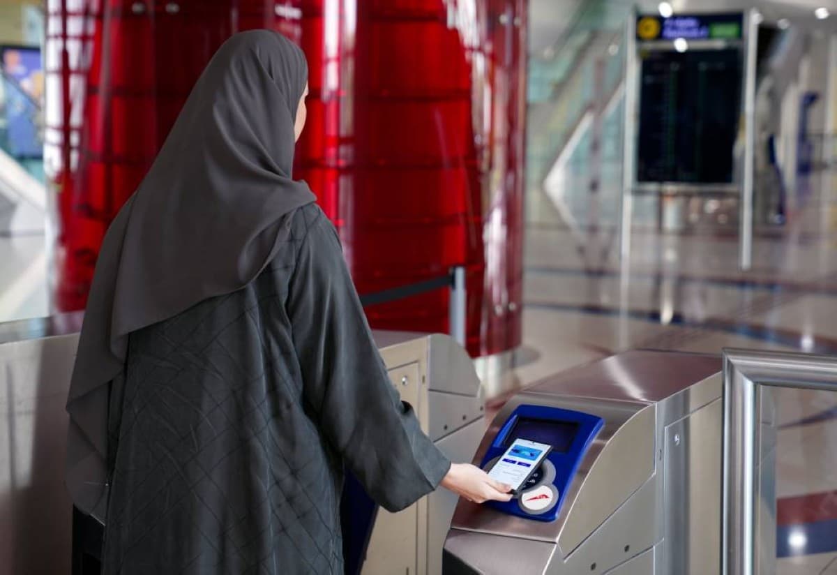 طرق دبي تنجز 72% من مشروع نول الرقمي