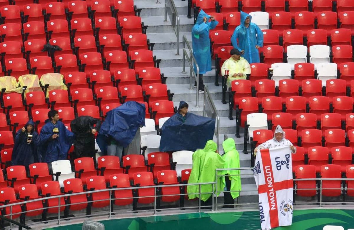 England vs Mexico match delayed