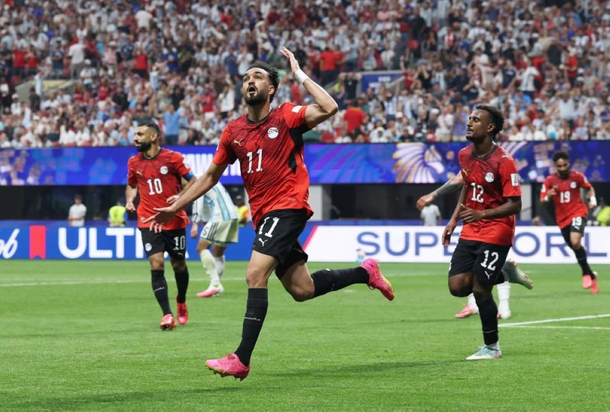 السيسي يوجه رسالة إلى منتخب مصر بعد ملحمة الأرجنتين