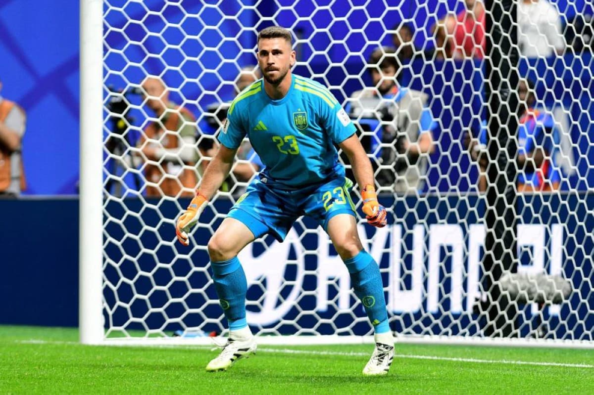 Unai Simón: Spain's goalkeeper says team came to America to win the World Cup